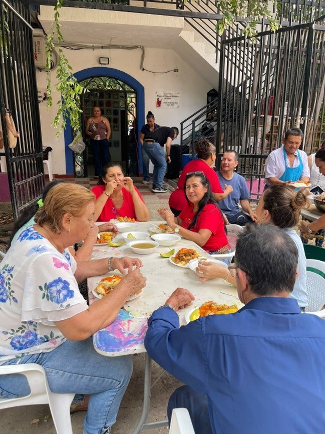 ENTRE FOGONES Y MEMORIAS: UNA OLLA COMUNITARIA QUE NOS REÚNE POR LA PAZ